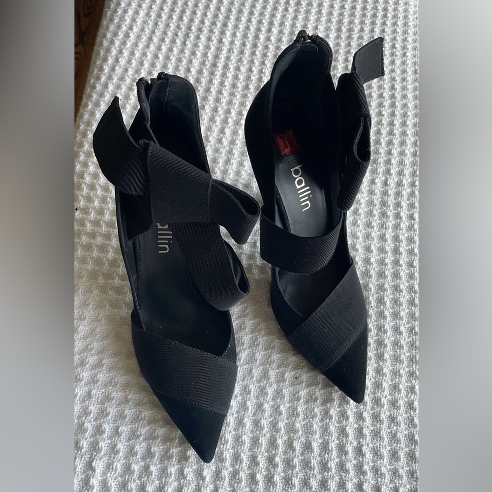 Black Suede Pointed-Toe Heels with Bow